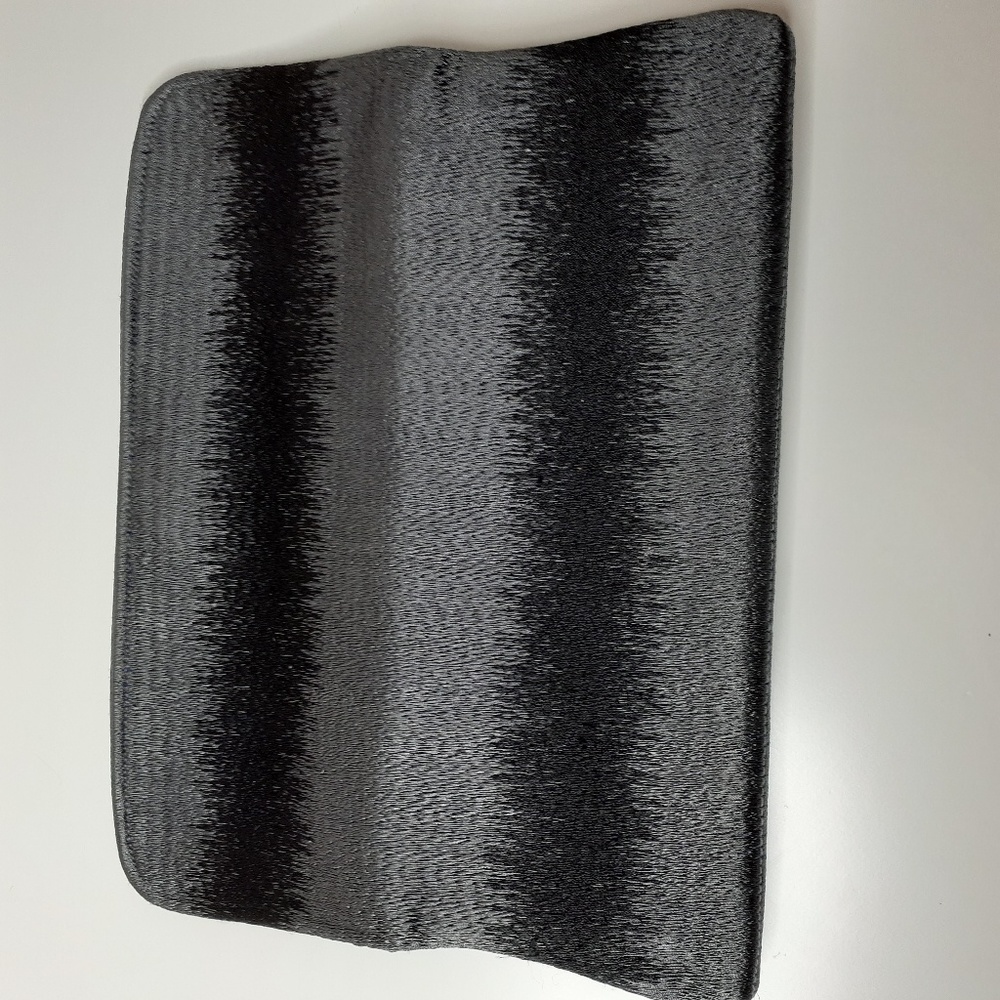 Shiraleah Gray and Black Clutch Evening Bag‎ - Picture 4 of 7